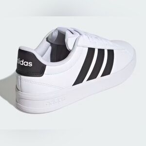 Grand Court 2.0 Adidas Men's Classic White and Black Sneakers Sz 11.5
